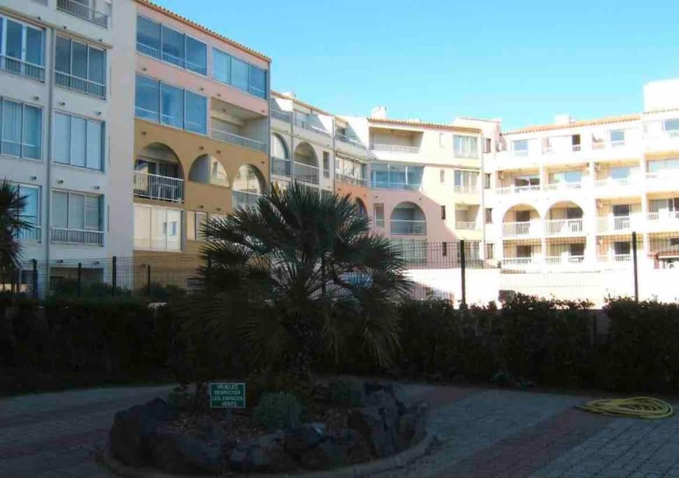 Superbe Appartement 6 Personnes Avec Piscine Secteur Richelieu, A 400M De La Plage Et A 650M Du Centre Port Agde Luaran gambar